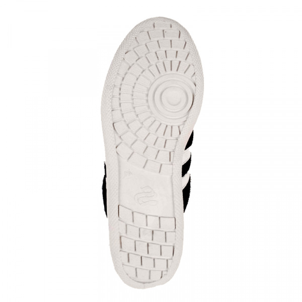 Кроссовки из спилка (кожа) в Санкт-Петербурге, Архангельске, Северодвинске купить по низкой цене!