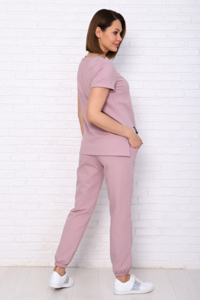 Костюм женский трикотажный мод. 2002ТрК цв. пепельная роза от магазина Рабочий класс