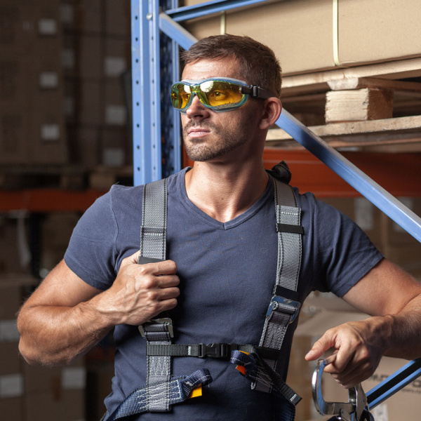 Очки Сапсан закрытые желтые линзы с AF-AS покрытием от магазина Рабочий класс