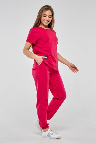 Костюм женский трикотажный мод. 2002ТрК цв. малиновый от магазина Рабочий класс